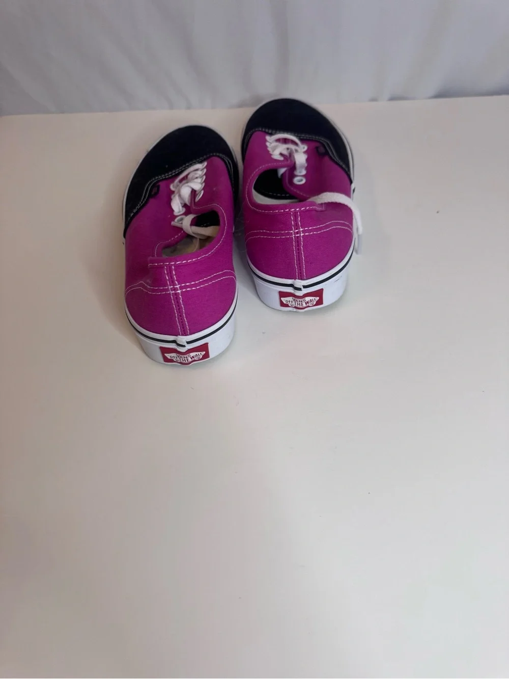 Pink & Black Vans Authentic Pop Raspberry Rose sneakers Womens 9